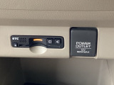 ETCが付いてます。ETC搭載車しか通過できないスマートICが利用できるようになりますよ!現在スマートICの設置箇所も増えてきているので、高速道路利用の幅が広がりますね☆