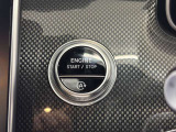 メモリー付きパワーシートが装備されている車両はシートの位置・ドアミラーの角度・ハンドルの位置を3名まで記憶出来ます。