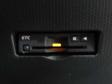 ★ETC付きです。高速道路料金所での小銭の出し入れや雨天時における窓の開け閉めなどの煩わしさが解消できます。料金所の通過もスムーズで快適ですよ。