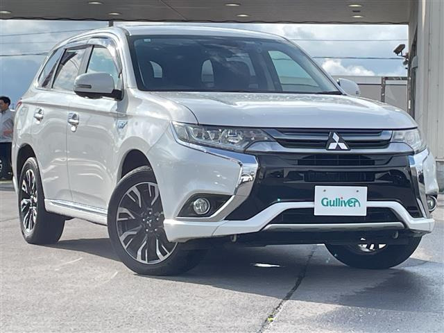アウトランダーPHEV 2.0 G ナビパッケージ 4WD 4WD 修復歴無し