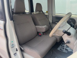 運転席シート廻りは使用感も少なく、良好な状態となっています。丁寧に使われていたことがよくわかりますね。