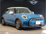 MINI認定中古車は第三者品質評価制度も採用しております。AIS方式による車両品質評価制度も導入し公平な車両コンデション評価を行うことにより車両品質の透明性を高めると同時に更なる信頼と安心をお届けします