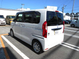 後ろのドアは、左側のみ電動スライドドアとなっています♪