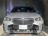 エンジェルアイ、イカリングと呼ばれるBMWのライトの正式名称は「コロナリング」です。一目でBMWとわかる伝統のデザインです。