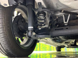 お車を安心してお乗りいただく為には、足回りの定期点検が欠かせません。サービスサポート(有償保証)では無料点検もご提供しており、安心のカーライフをお過ごしいただけるサポート体制が整っています。