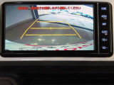 バックカメラが付いているので後方確認が非常にしやすいです。今や運転初心者も熟練者も必須装備!ついていて損はないですね♪