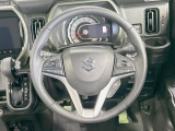 【純正革巻きステアリング】上質な革を使用することで、手にしっかり馴染みとても運転しやすいハンドルです♪