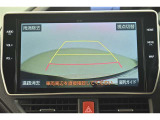バック駐車が苦手な方の強い味方です。後方の状況が一目で分かりますので安心ですね。