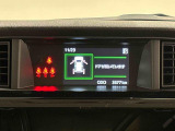 4.2インチの高精細な液晶に,ウオーニングやメンテナンスなどの運転情報を表示してくれるTFTカラーマルチインフォメーションディスプレイ。