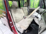 運転席シート廻りは使用感も少なく、良好な状態となっています。丁寧に使われていたことがよくわかりますね。