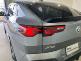 リアランプ 立体的な造形としてBMWらしい個性的なリアビューを明確化しました。