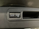 パワーバックドアは荷物の出し入れがしやすい優れもの!スイッチひとつで重たいバックドアが締まります!日用品の大量買い出しにも大活躍!