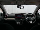 見通しのよいすっきりとした視界で、誰でも運転しやすいです。運転のしやすさは疲れにくさにも繋がりますよ♪