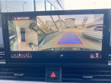 ◆苦手な人が多い駐車場での車庫入れや狭い道でも大丈夫です/クルマの前後左右にカメラを設置してモニターで表示してくれるため、運転席から見えにくい場所を映し出してドライブをサポートします◆