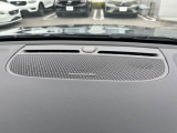 【harman kardon】ハーマンカードンのHi-Fiスペシャリストと共に、モデル別に開発・設計された専用チューニングが臨場感溢れる音響空間を実現しています。