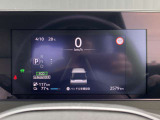 スピードメーターはシンプルで見やすくなっています。