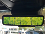【デジタルインナーミラー】後席の大きな荷物や同乗者で後方が確認しづらい時でも安心!カメラが撮影した車両後方の映像をルームミラー内に表示。クリアな視界で状況の確認が可能です!