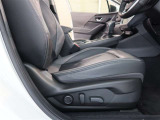 パワーシート搭載。微妙な調整が手軽にでき、ピッタリなポジションで運転することが可能です。