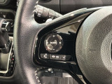ステアリングにオーディオ操作スイッチが付いています。オーディオ画面に直接タッチしなくても操作が出来ますので、運転に集中できます。