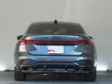 ダークAudi rings&ブラックスタイリングパッケージ