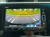 バックでの駐車が苦手な方や運転にあまり自信のない方でも後方の視界をしっかりサポート。安心して車庫入れが出来るバックカメラを装備しています!