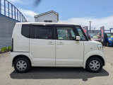 スライドドアなので乗り降りや荷物の積み下ろしも楽々です★