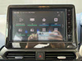 日産純正ナビ「MM222D-Le」です。車種専用設計ならではの美しい一体感と、HD液晶による鮮明な地図表示が魅力!