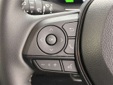 運転中、オーディオの操作をしてて、ハッとしたことはありませんか?ステアリングスイッチは、運転中でもハンドルでオーディオの操作が可能です。安全なドライブをサポートします。