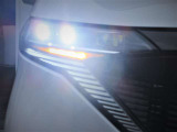 ナイトドライブの味方として人気のLEDヘッドライト! 夜間の視界を確保して安全な走行をサポ-トしてくれます。
