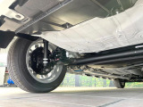 お車を安心してお乗りいただく為には、足回りの定期点検が欠かせません。サービスサポート(有償保証)では無料点検もご提供しており、安心のカーライフをお過ごしいただけるサポート体制が整っています。