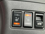 運転席・助手席にはシートヒーターを搭載しております。