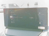 【マツダコネクト】  オーディオ操作、車両装備、ナビ案内など、統合的にモニターできる見やすいサイズのディスプレイです。