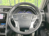 【純正革巻きステアリング】上質な革を使用することで、手にしっかり馴染みとても運転しやすいハンドルです♪