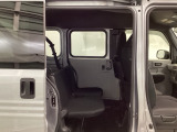 乗車人数や荷物の量、車内での過ごし方に合わせて、シートのレイアウトを変更できます。