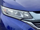 明るくて長寿命のLEDヘッドライト採用