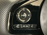 ステアリングリモコンは、運転中でも簡単に音量調整やチャンネル変更もできます!わき見運転防止にもつながるので安心です♪