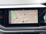 スマートフォン用アプリ[Apple CarPlay][Android Auto]対応の純正ナビ Discover Pro を装備、ラジオのほか、USB、Bluetoothハンズフリー通話にも対応。