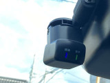 万が一の事故のときに証拠としても使えるドライブレコーダーが装備されています。