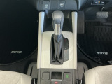 オートマチックシフトレバーは、手になじみ操作しやすい形状で安全運転にもつながります♪
