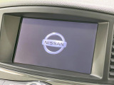 【メーカー純正ナビ】インテリアに溶け込むスタイリッシュな「専用設計」メーカーナビを装備♪視認性や操作性など基本性能にも優れ、より上質なカーライフをお楽しみいただけます。