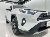 フォグランプ装着車です。暗い夜道の車両前方を明るく照らします