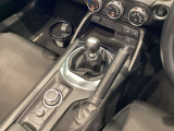 6速MT車で自分の思い通りにドライブを楽しむことができます。