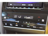 オートエアコンのお車ですので室内の温度をスムーズに調整してくれます♪