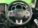 【純正革巻きステアリング】上質な革を使用することで、手にしっかり馴染みとても運転しやすいハンドルです♪