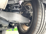 お車を安心してお乗りいただく為には、足回りの定期点検が欠かせません。サービスサポート(有償保証)では無料点検もご提供しており、安心のカーライフをお過ごしいただけるサポート体制が整っています。