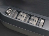 パワーウインドウを装備しております!後席ウインドゥの閉め忘れも運転席で解決できます♪