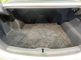 後席を格納すると、これだけの広さが!シーンに合わせたシートアレンジで、大きな荷物も積むことが出来ます♪