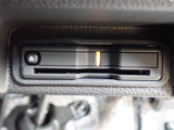 ■【ETC車載器】が装備されています。セットアップをしてお渡しとなり、ETCカードを差し込むだけで高速道路の利用が可能です。