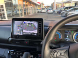 上空から見下ろしたような表示で車両感覚のつかみやすい『アラウンドビューモニター』に移動物検知警報(MOD)があり更に安心です。