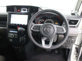 運転席廻りです。